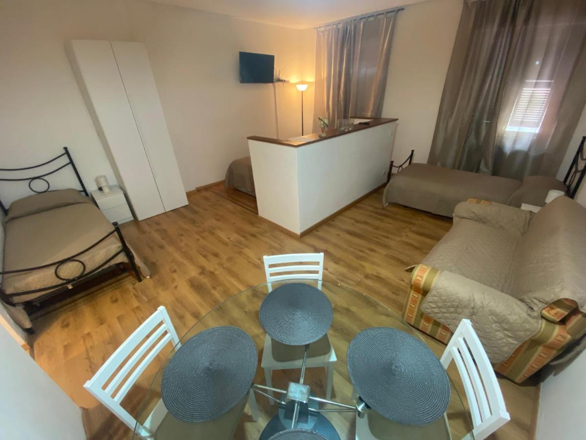 B&B Your Home Outlet 6 Serravalle Scrivia Exterior photo